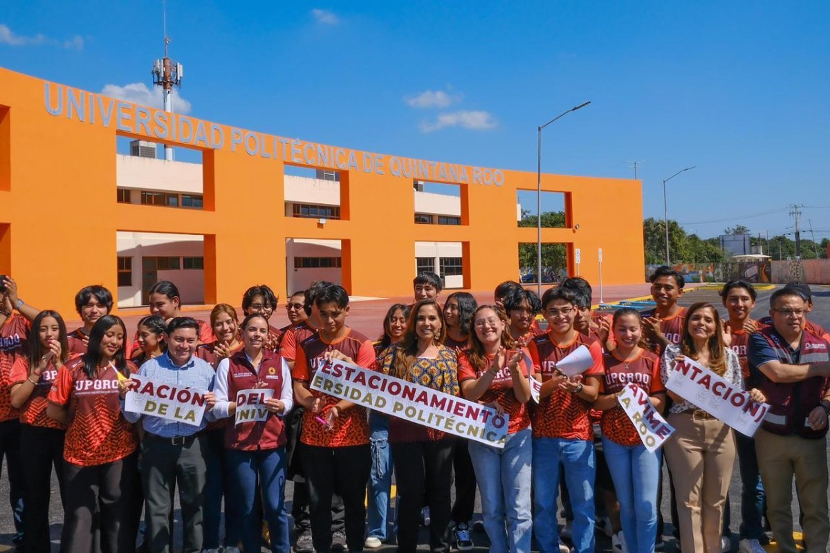 Gobierno de Quintana Roo cumple compromiso con estudiantes e inaugura estacionamiento en Universidad Politécnica