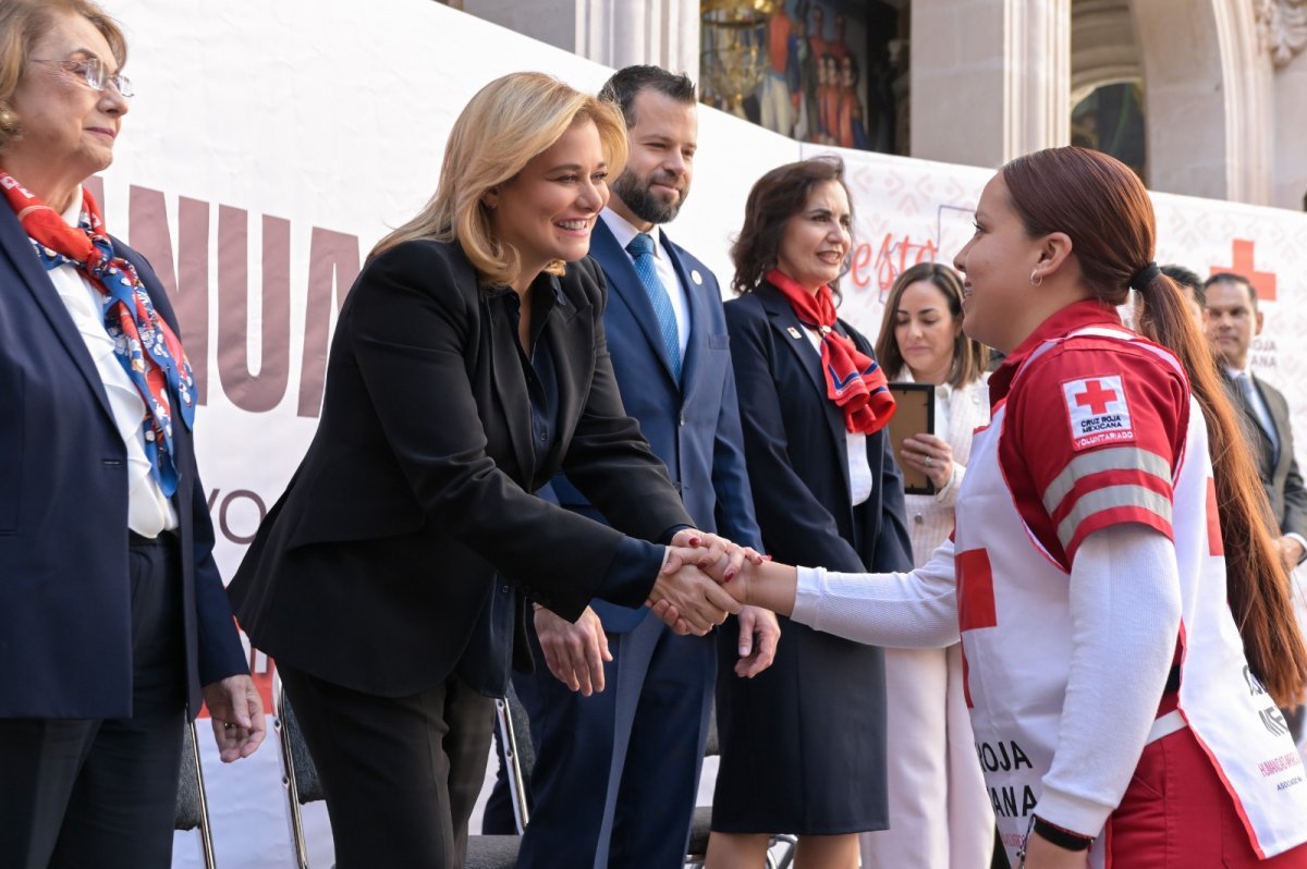 Gobernadora Maru Campos encabeza arranque de Colecta Anual 2026 de Cruz Roja en Chihuahua