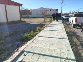 Ichife gestiona reconstrucción total de barda perimetral en primaria de Ciudad Juárez tras daños por viento
