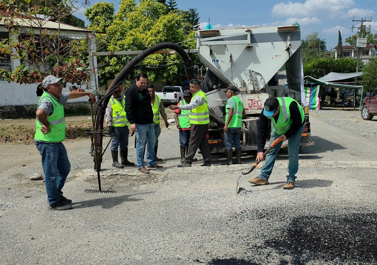 Estado impulsa rehabilitación de espacios públicos y servicios en Tamazunchale y Xilitla