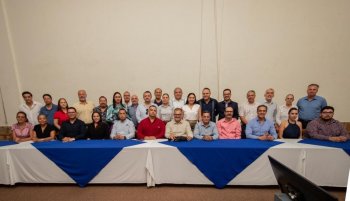 Gobernadora de Colima presenta avances y retos de su administración ante Coparmex Manzanillo