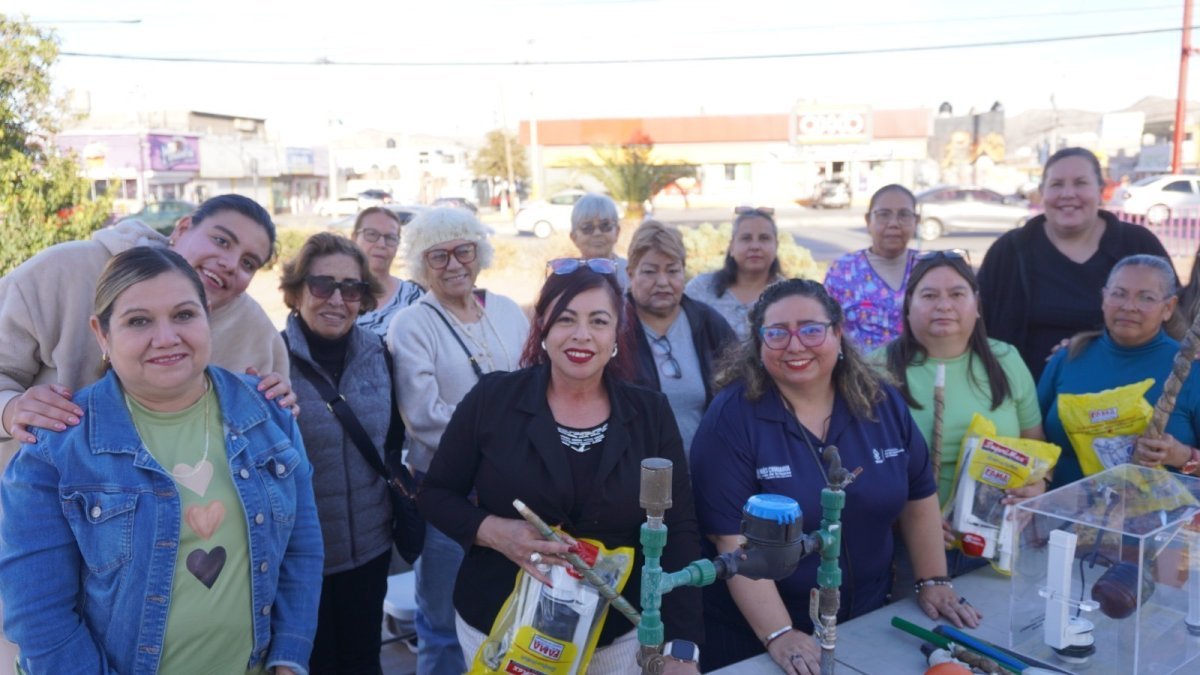 JMAS Chihuahua imparte curso de plomer&iacute;a para mujeres en colonia Villas del Real