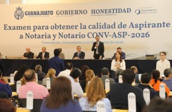 241 aspirantes presentan examen teórico para notarías en Guanajuato con supervisión de instituciones académicas y organismos