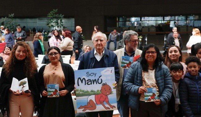 SEP presenta libro silente 'Soy Manú' para revalorar cultura afromexicana en Día de la Lengua Materna