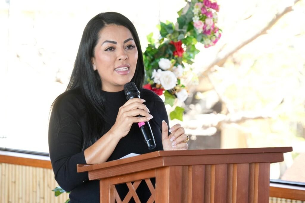 Secretaria de Turismo toma protesta a Mesa Directiva 2026 de AFEET Oaxaca