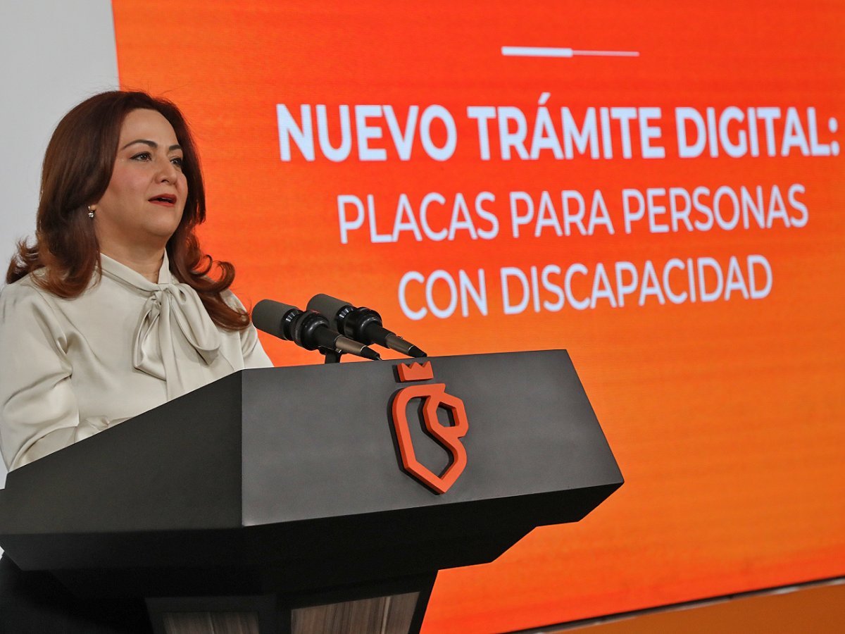 Gobierno de Nuevo León digitaliza trámite de placas para personas con discapacidad en NLínea