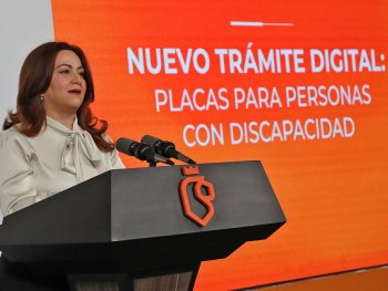 Gobierno de Nuevo León digitaliza trámite de placas para personas con discapacidad en NLínea