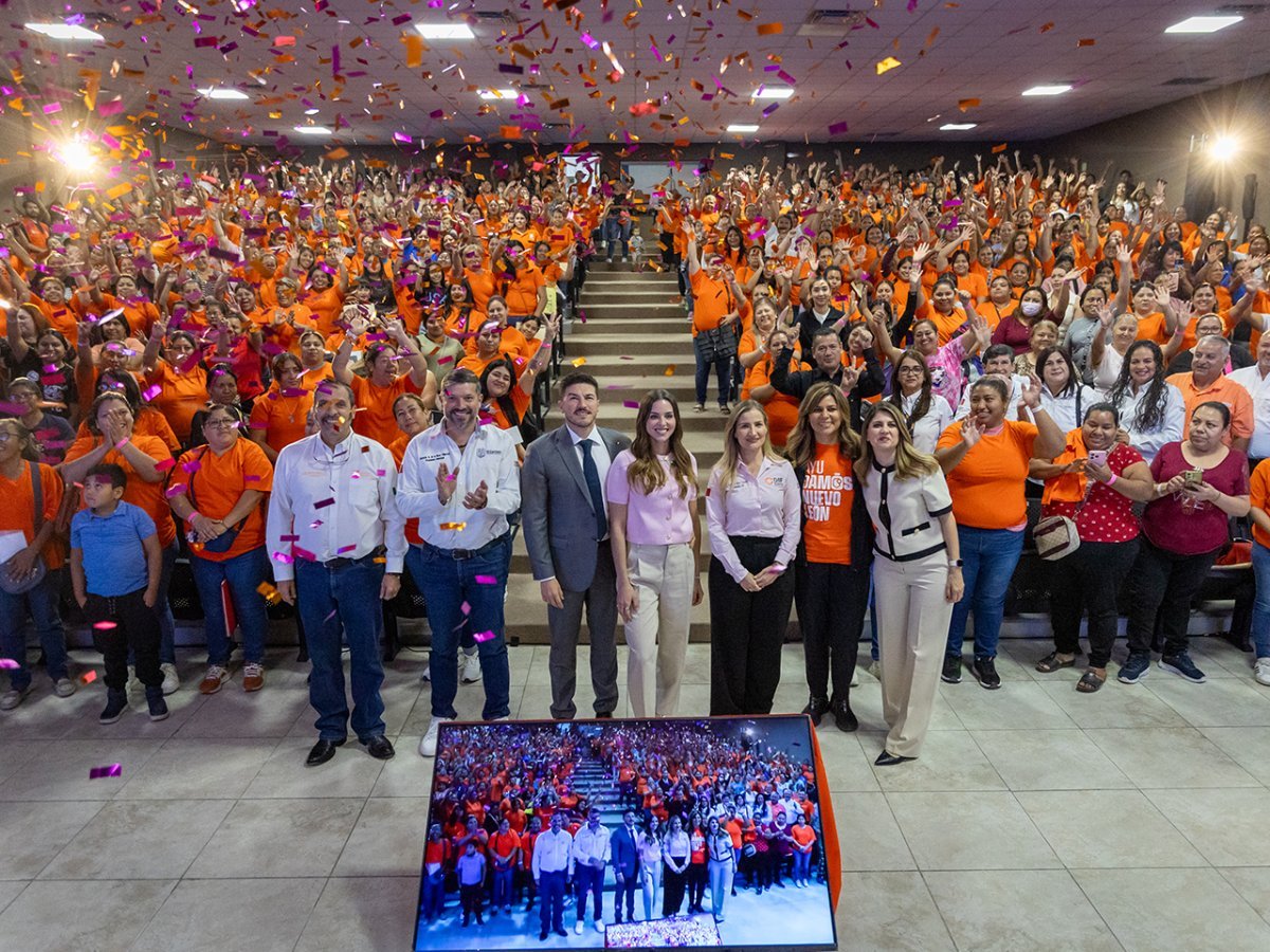 Gobierno de Nuevo León entrega apoyos de 'Ayudamos a las Mujeres' en El Carmen, con meta de llegar a 160 mil beneficiarias