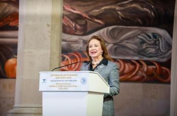  Yasmín Esquivel subraya los retos de la transformación judicial ante magistrados administrativos 