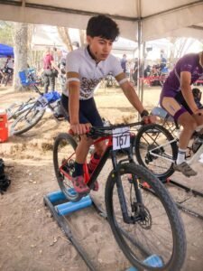 Ciclista guerrerense Ricardo Nájera clasifica a la final nacional de la Olimpiada CONADE 2026