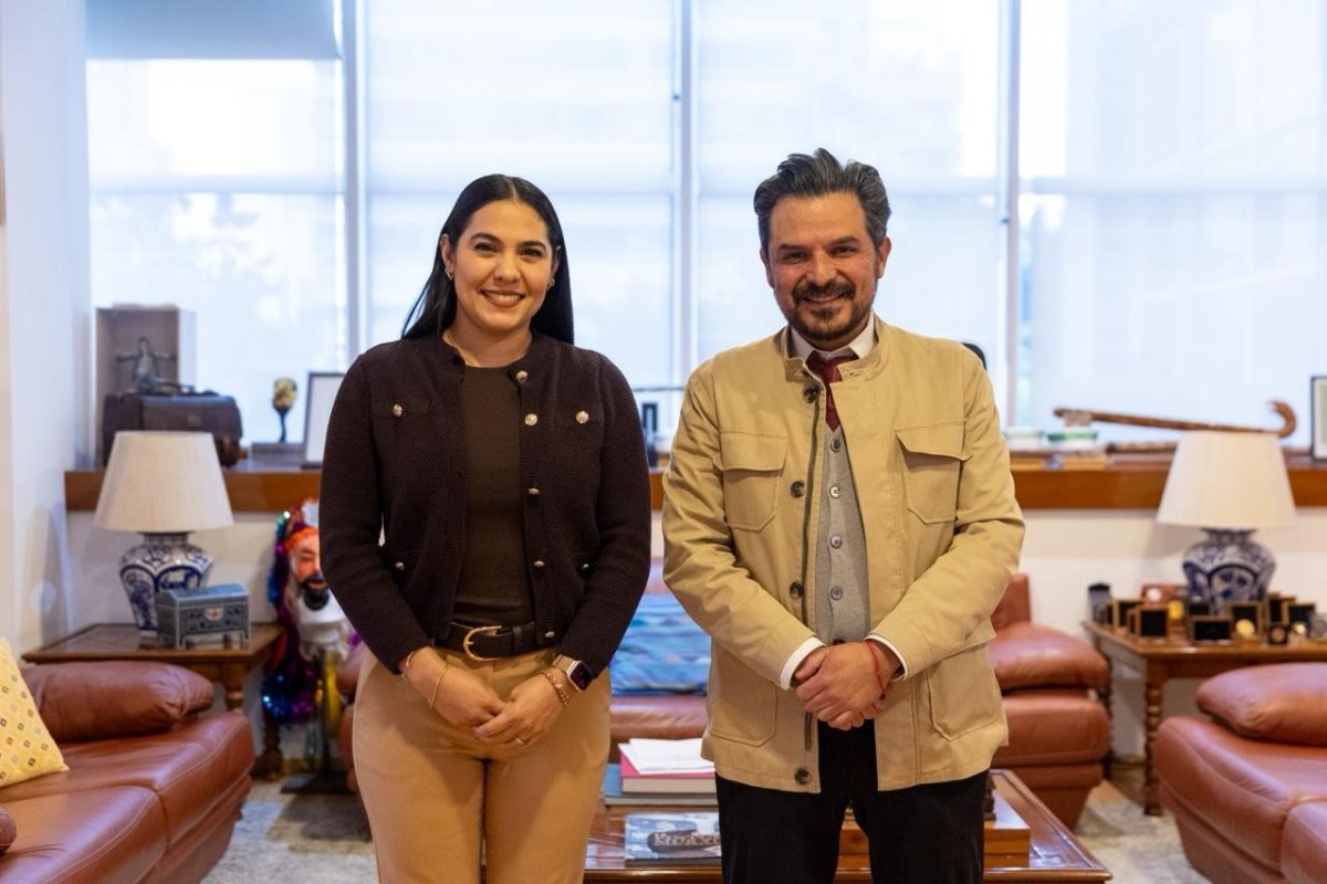 Gobernadora de Colima se re&uacute;ne con director del IMSS para dar seguimiento a infraestructura hospitalaria