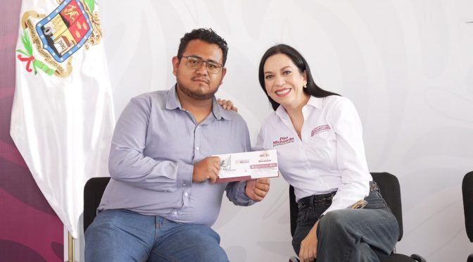 Inician pagos de Beca Gertrudis Bocanegra para más de 43 mil universitarios en Michoacán