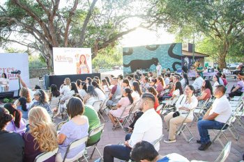 Fabiola Castro Ascencio recibe reconocimiento Mujeres Constructoras de Paz 2026 en Colima