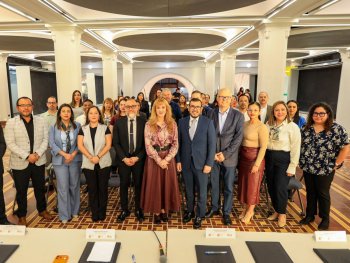 Gobierno de Nuevo León lanza 'Distintivo Mujeres' para empresas que combatan la violencia laboral