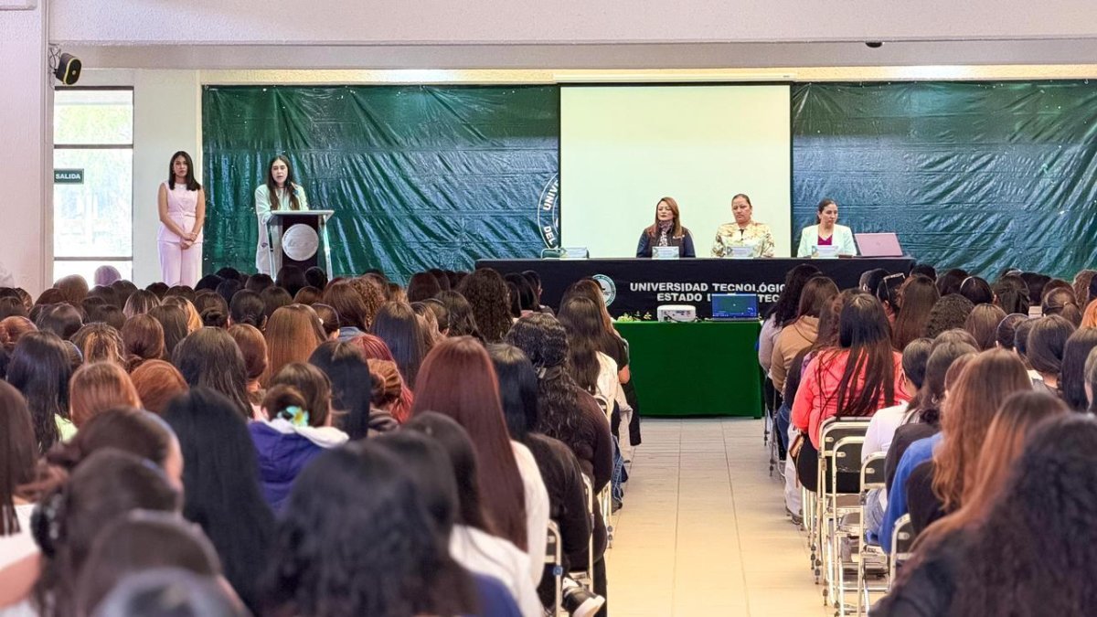 Utzac abre espacios de participaci&oacute;n para alumnas en jornada sobre derechos de las mujeres