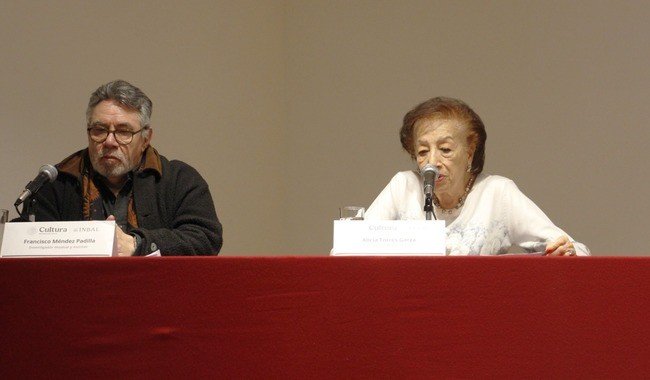 Charla de Caf&eacute; del INBAL rinde homenaje a un siglo de voces masculinas en la &oacute;pera mexicana