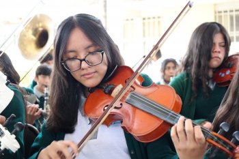 Orquesta Sinapsis en Aguascalientes transforma vidas de más de 150 estudiantes a través de la música