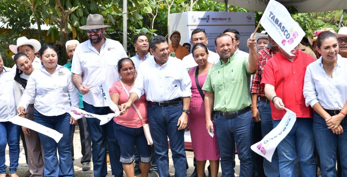 Gobernador de Tabasco supervisa obras y programas en intensa gira por C&aacute;rdenas