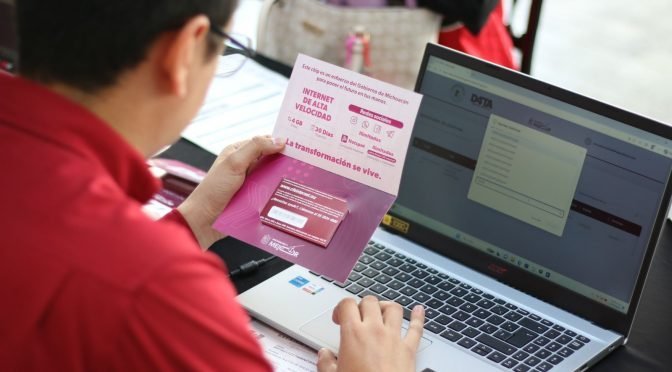 Inicia entrega de tarjetas SIM del Programa D4ta Datos Gratis para estudiantes en Morelia