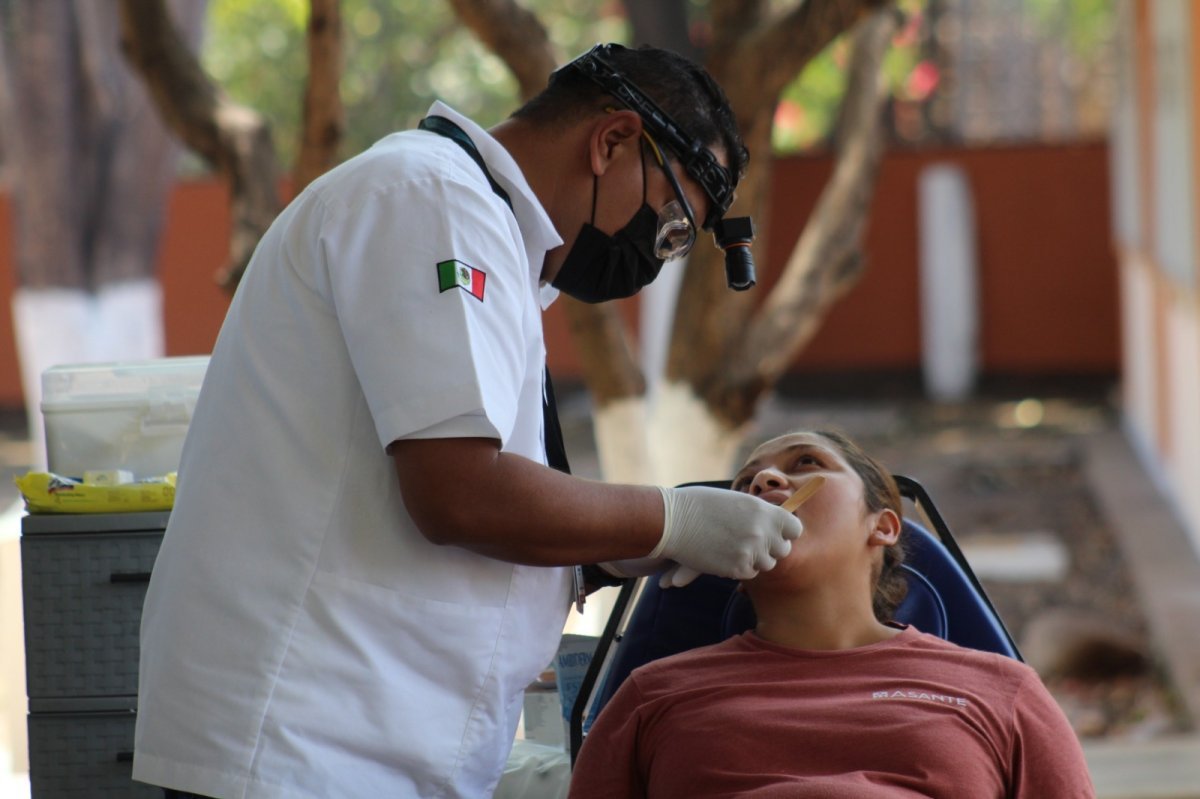 Salud Colima alerta sobre aumento del 32% en enfermedades periodontales; tabaquismo es factor de riesgo clave