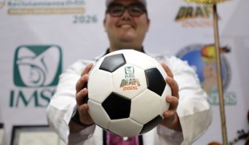 IMSS anuncia contratación histórica de más de 10 mil especialistas médicos