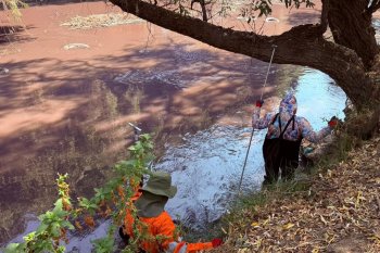 Intervienen un kilómetro del Río Atoyac en Cuautlancingo con retiro de basura y escombro