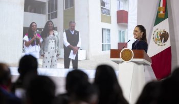 Sheinbaum entrega 106 viviendas en Nayarit y Quintana Roo y reporta 945 entregas en 2026