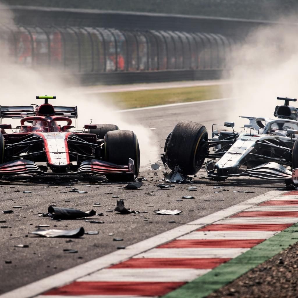 Jolyon Palmer fulmina a Checo P&eacute;rez por su choque con Bottas en China: 'Una maniobra realmente mala'