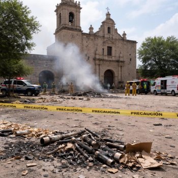 Explosión de pirotecnia en fiesta patronal deja un muerto y seis lesionados en iglesia de Mexquitic de Carmona