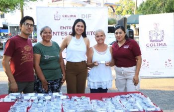 DIF Estatal Colima supera mil lentes gratuitos entregados en campaña para vista cansada