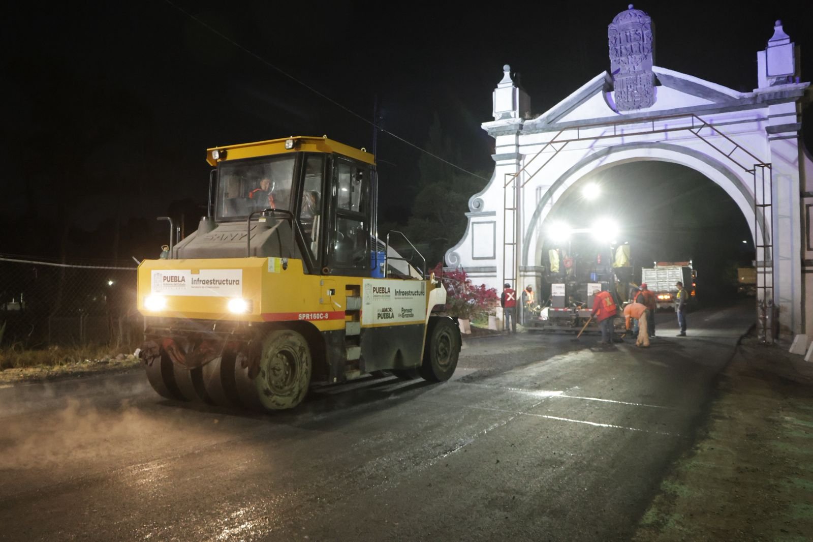 Secretar&iacute;a de Infraestructura realiza trabajos nocturnos de pavimentaci&oacute;n en Prolongaci&oacute;n de la Reforma