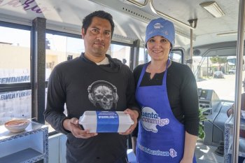 Vecino gestiona visita de unidad móvil de NutriChihuahua en Riberas de Sacramento