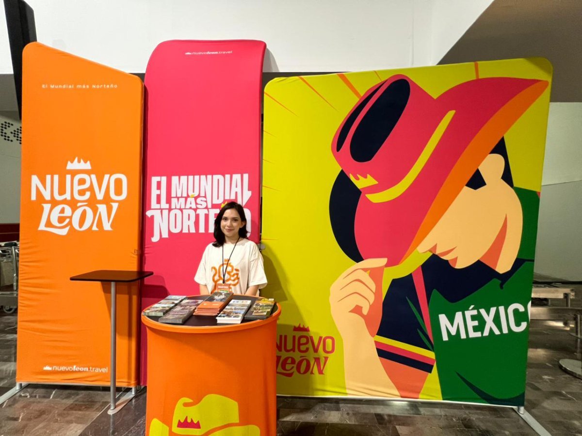 Instalan m&oacute;dulos de orientaci&oacute;n tur&iacute;stica en Aeropuerto de Monterrey por partidos de repechaje