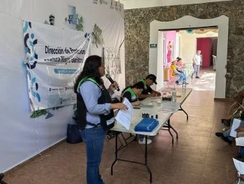 SESA capacita a 151 manejadores de alimentos en Jalpan de Serra durante Semana Santa y Feria
