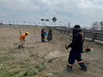 REA inicia programa 'Mundialista' de limpieza en accesos carreteros de Nuevo León