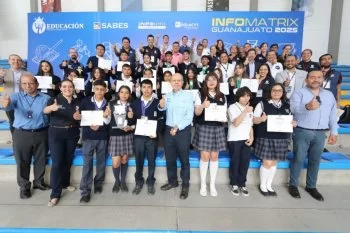 Estudiantes de Guanajuato brillan en INFOMATRIX 2025-2026 con múltiples medallas en ciencia y tecnología