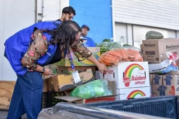 Gobierno estatal entrega segunda dispersión de apoyos alimentarios a migrantes en albergues de Juárez y Ascensión