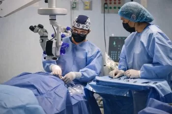 Jornada Quirúrgica de la Secretaría de Derechos Humanos beneficia a 10 personas con cataratas en Guanajuato