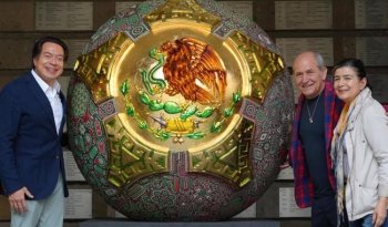 Secretario de Educación invita a visitar exposición monumental de arte wixárika en Museo Vivo del Muralismo