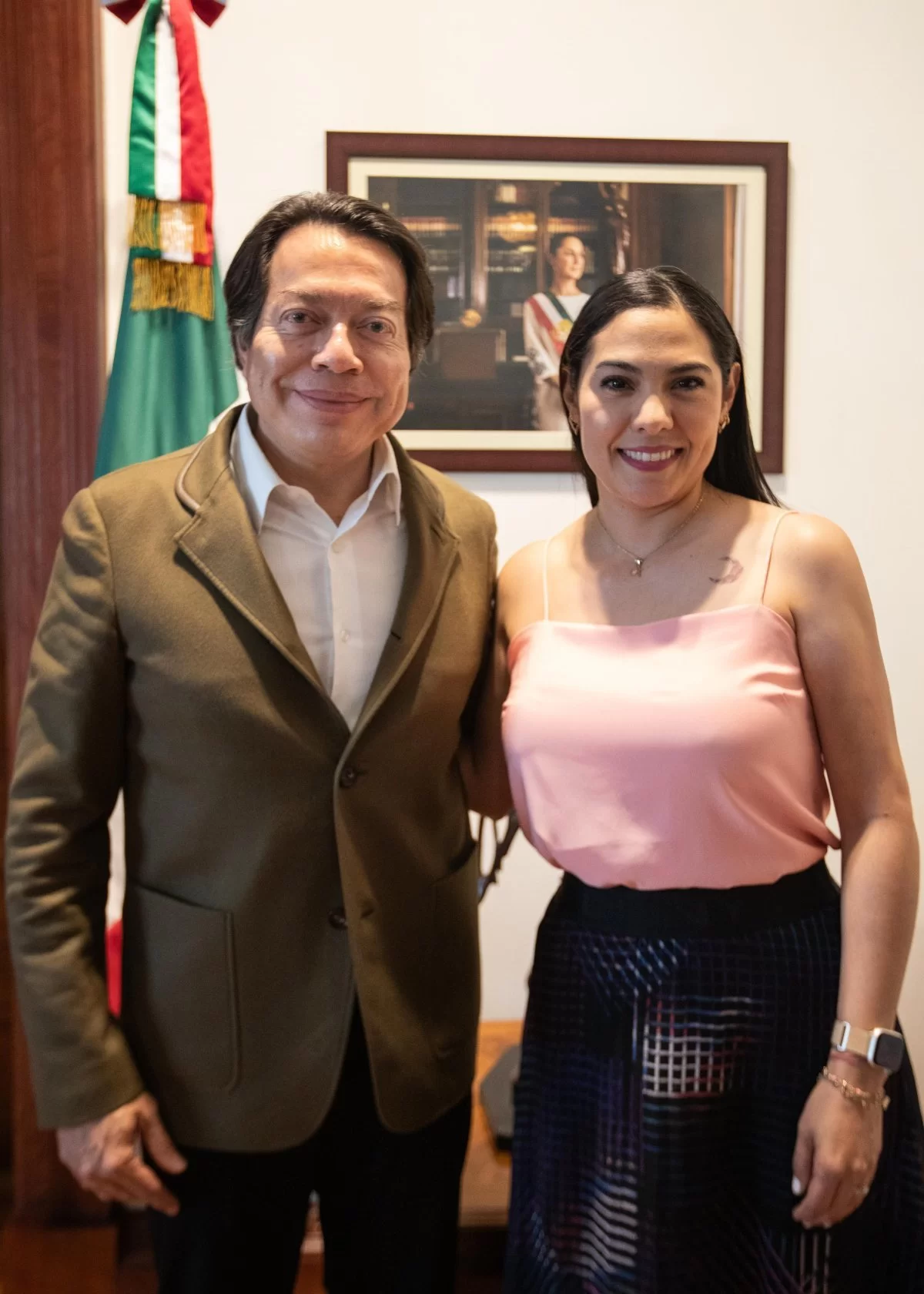 Gobernadora de Colima se re&uacute;ne con titular de SEP para dar seguimiento a proyectos educativos