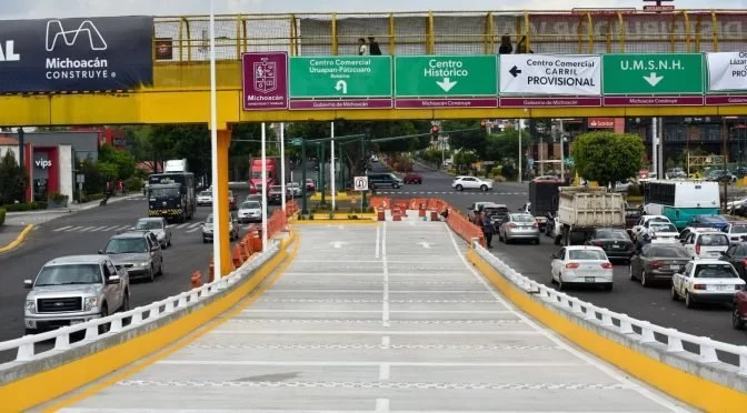 Habilitan vuelta a la izquierda hacia calzada La Huerta desde Polic&iacute;a y Tr&aacute;nsito en Morelia