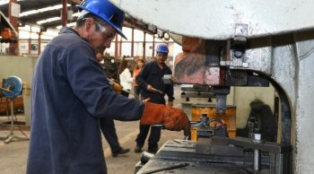 Michoacán supera por segundo trimestre consecutivo los 500 mil empleos formales registrados ante el IMSS