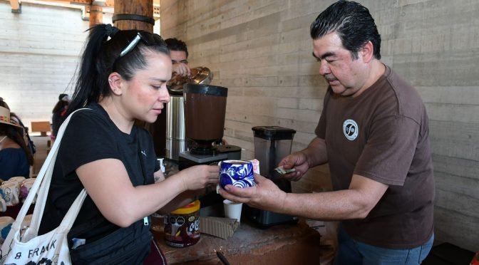 Evento 'Michoacán en Los Pinos' genera derrama de 1.7 millones de pesos con 42 marcas locales