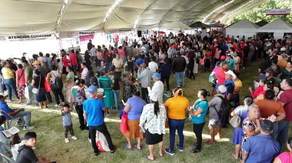 Gobierno de Tabasco entrega casi 28 km de caminos repavimentados en Comalcalco