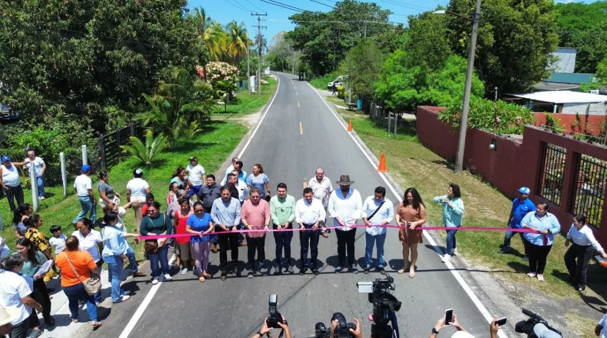 Gobierno estatal y municipal de Comalcalco impulsan transformaci&oacute;n con obras educativas y de alumbrado p&uacute;blico