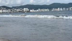 SGIRPCGRO alerta por evento de Mar de Fondo en costas de Guerrero