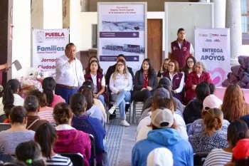 SEDIF entrega despensas a recicladores de Puebla en jornada ciudadana para integración social