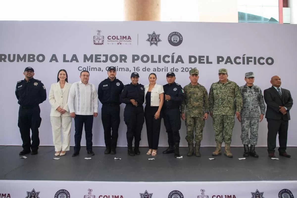 Gobierno de Colima fortalece seguridad con entrega de 70 patrullas y 575 ascensos policiales