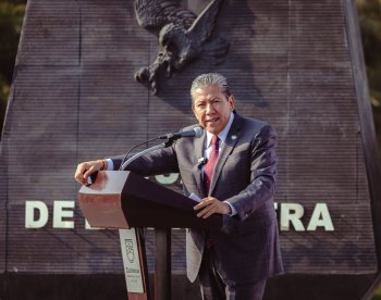 David Monreal reconoce a Sheinbaum como embajadora de la paz tras gira en España