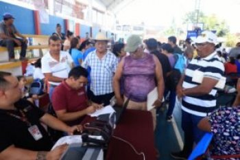 Gobierno de Guerrero acerca servicios integrales a comunidades afromexicanas y originarias en Marquelia